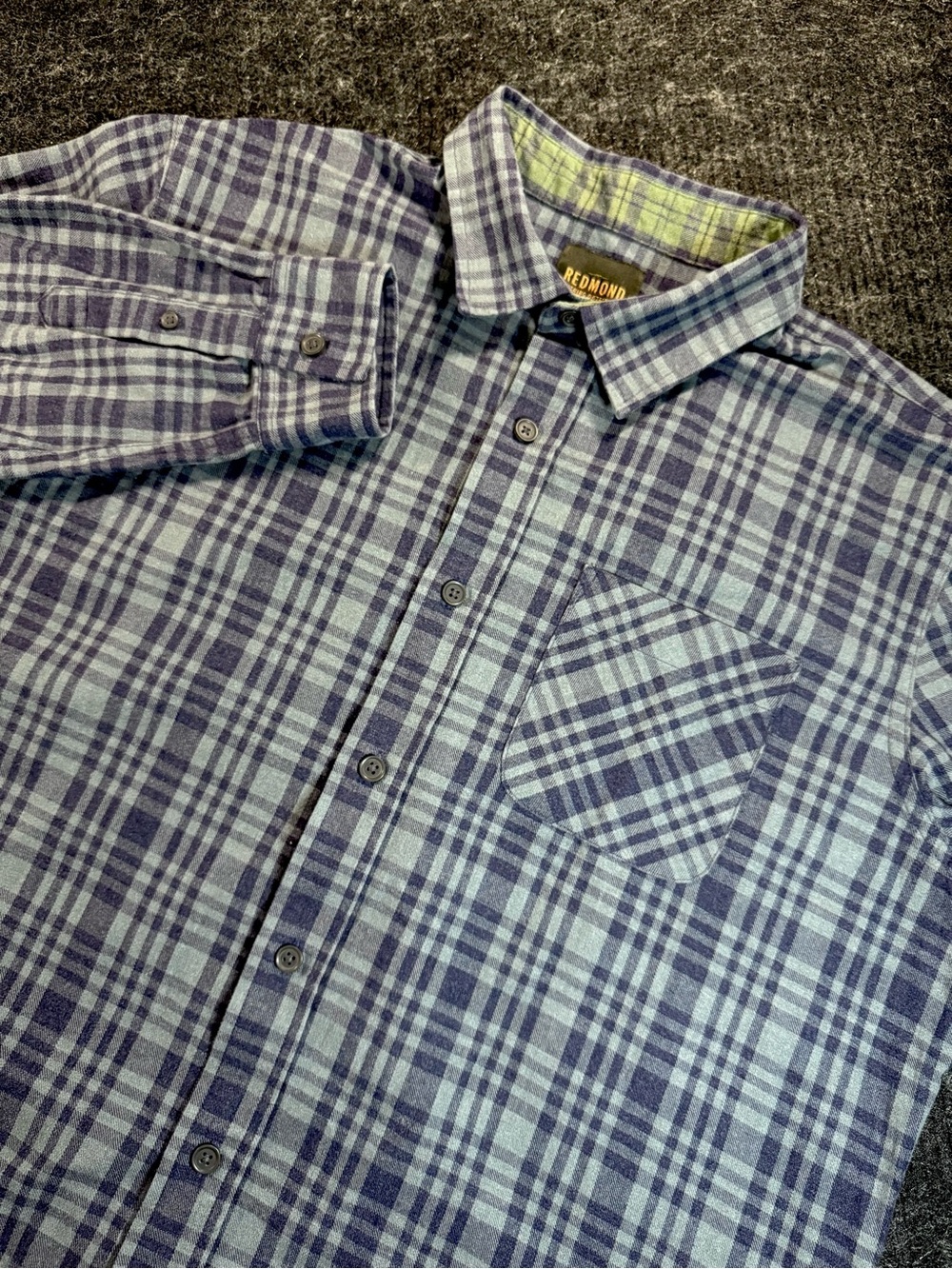 Redmond Clothing Men's XL Blue Plaid Flannel Long Sleeve Button-Up Pocket Shirt